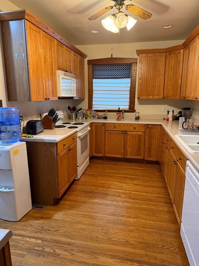 Photo - 924 N Rebecca Pl