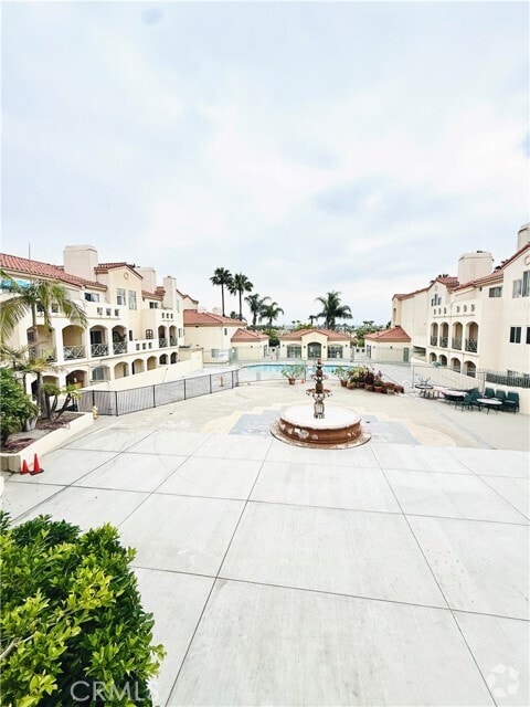 Building Photo - 5500 Torrance Blvd Unit B115 Rental