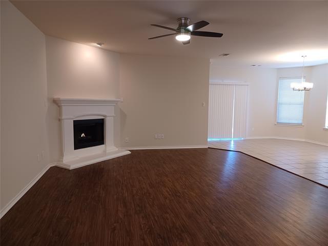 Photo - 705 Crownpoint Ln