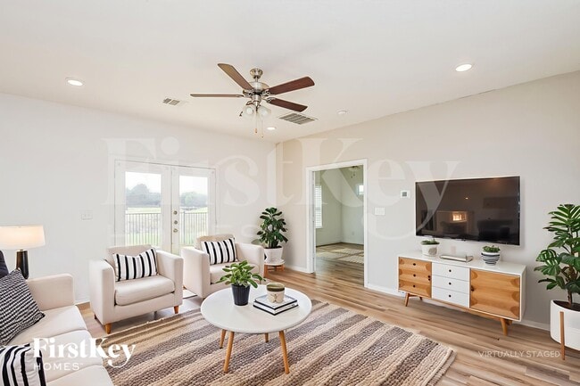 Photo - 7328 Parkside Pl Dr