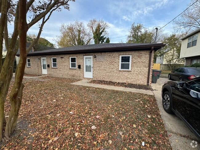 Building Photo - 3107 Bapaume Ave Rental