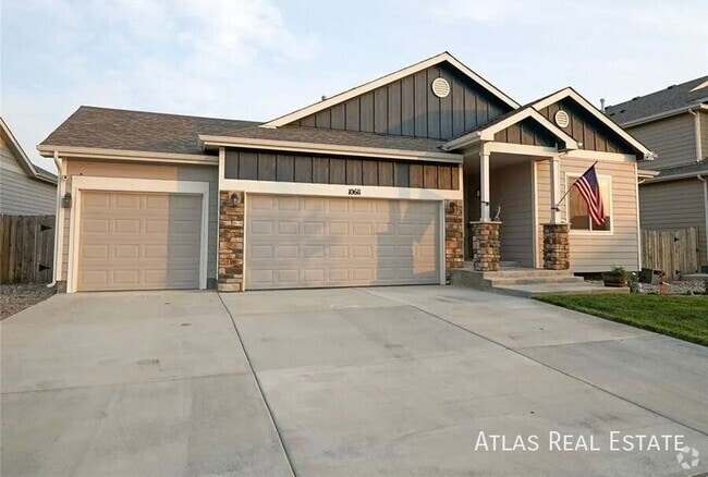 Building Photo - 10611 Cattle Baron Wy Rental