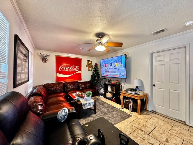 Photo - 5/5 House in Small Gated Community Near Ba...