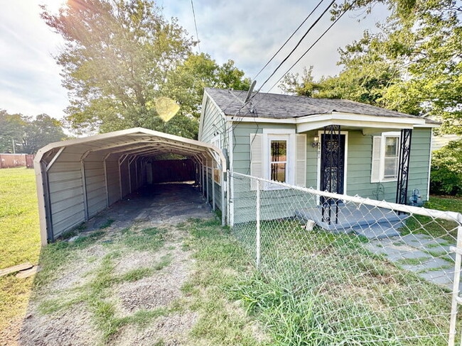 Photo - 2981 Benjestown Rd