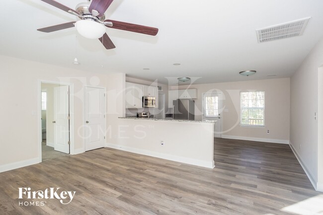 Photo - 628 E Ketchie St