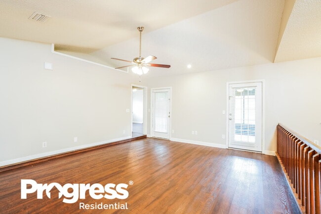 Photo - 1855 Sherwood Dr