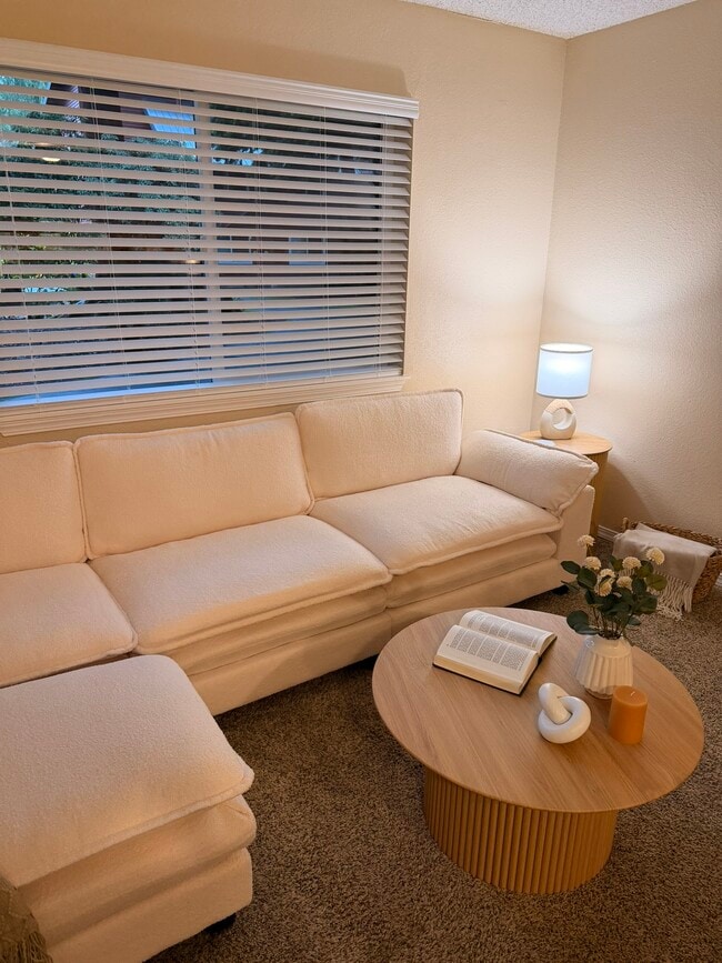 Photo - Evergreen Rock Maple Apartments