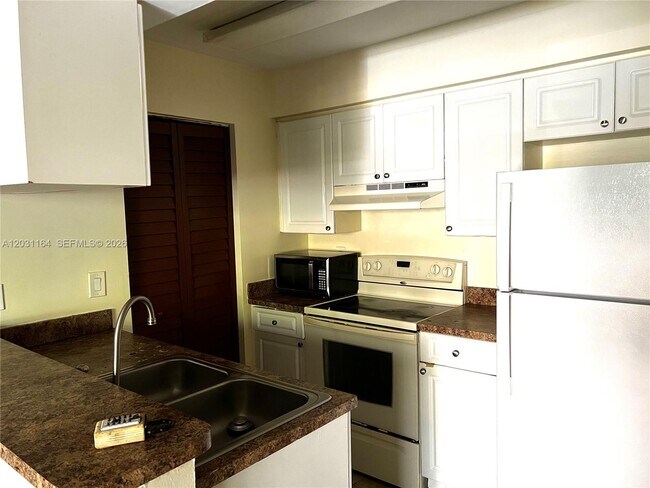 Photo - 1239 SW 46th Ave Unidad 905