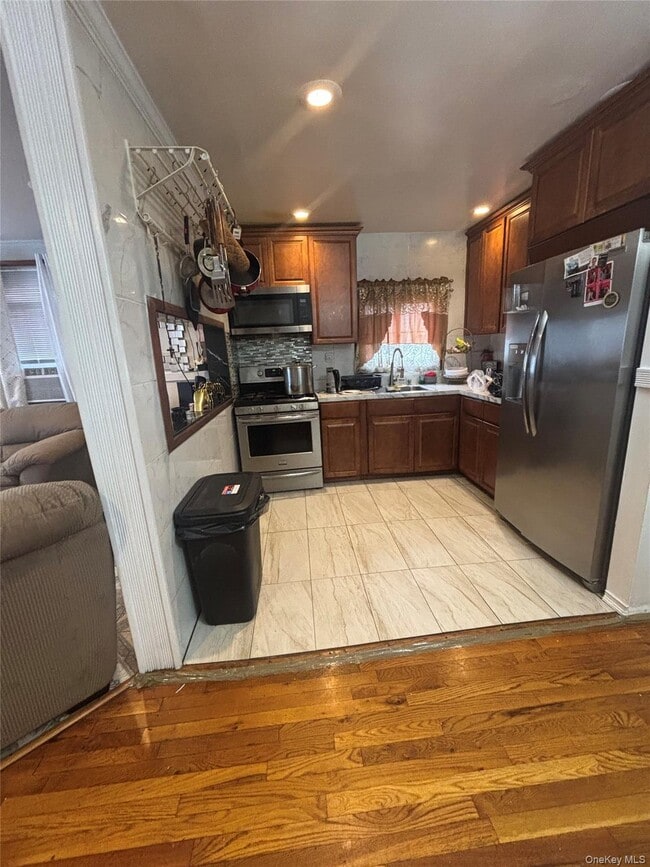Photo - 128-11 174th Pl