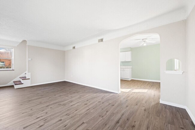 Photo - 21000 Priday Ave