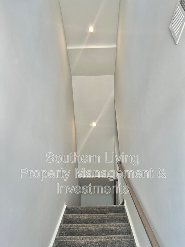 Photo - 6985 Waterstone Dr