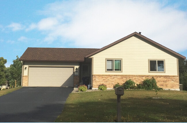 Building Photo - Granite Hill Homes