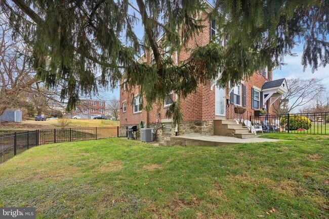 Photo - 519 Acorn St