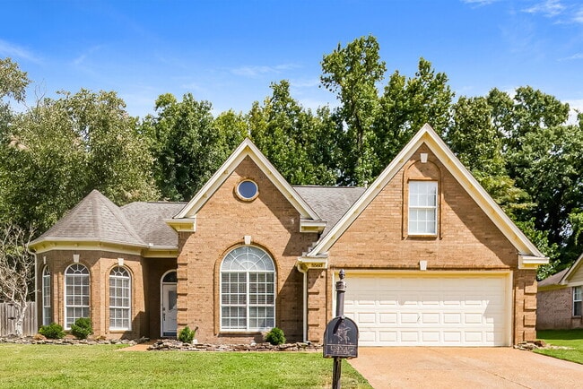 Building Photo - 5560 Mary Ln