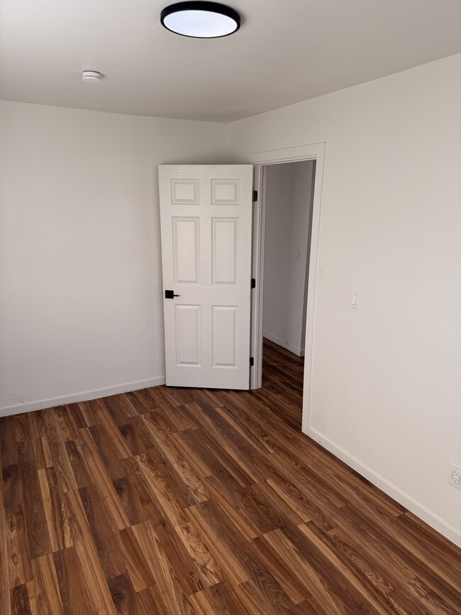 Photo - 119 W 19th St