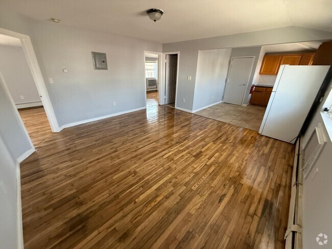 Building Photo - 4609 Beach Channel Dr Rental