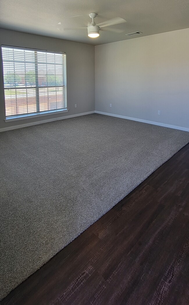 Área de estar en el piso superior - Woodhaven Villas