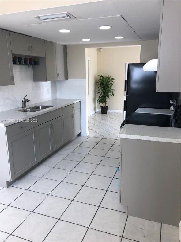 Photo - 4231 NW 27th St