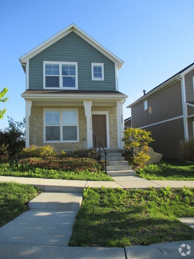 Building Photo - Beautiful Home in Great Location!