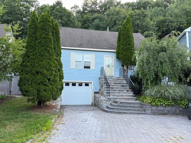 Building Photo - 17 Azalea Ln