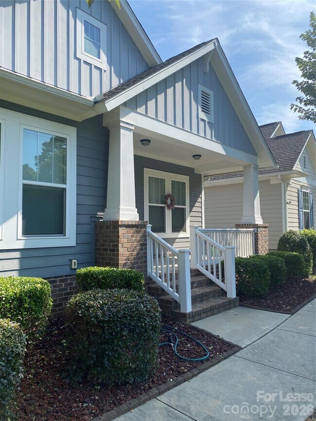 Photo - 4221 Courtly Ln