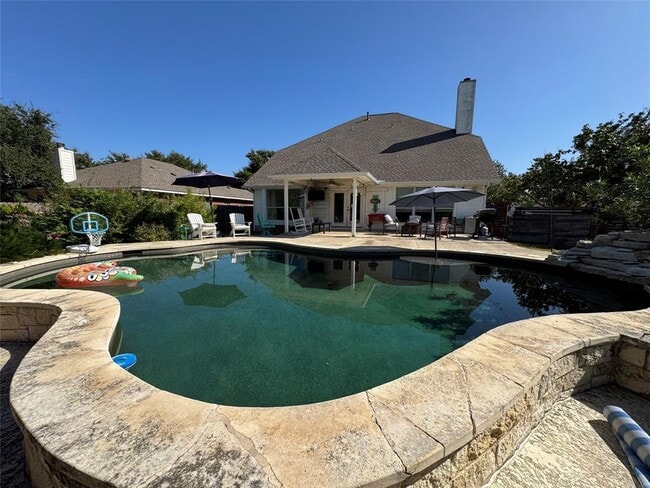 Building Photo - 17800 Kilkenny Dr