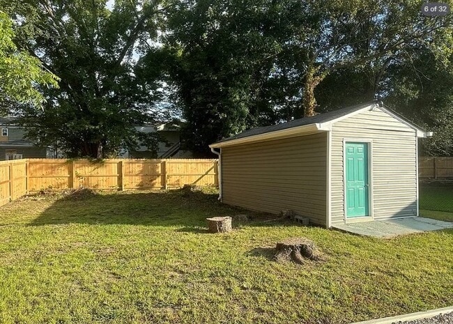 Photo - 1434 Oakdale Ave
