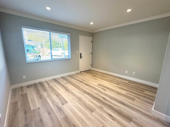 Photo - The Pines Apartments