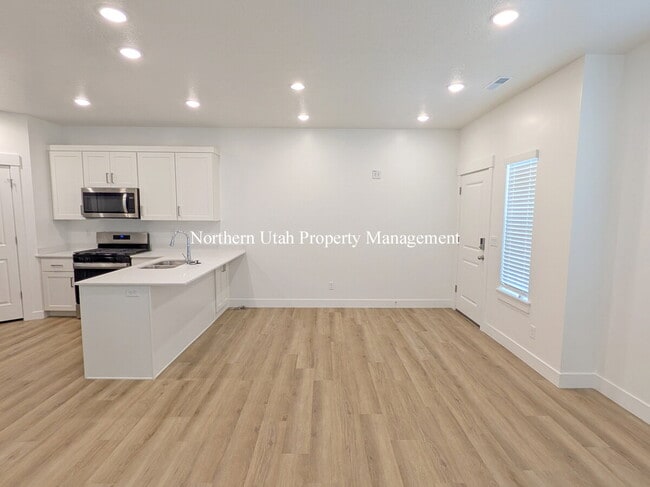 Photo - New - 3 Bed, 2.5 Bath, HVAC