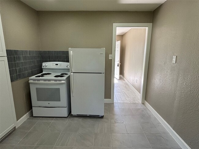 Building Photo - 1503 Teanaway Ln