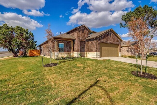 Photo - 3513 Blazeby Dr