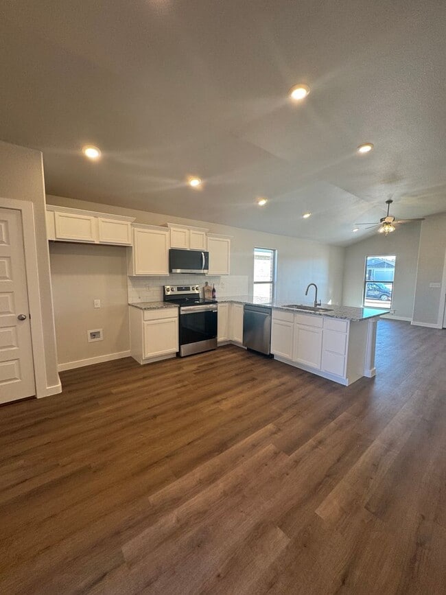 Photo - 6508 Lewisville Ln