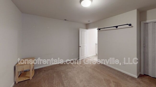 Photo - 312 Highline Trl