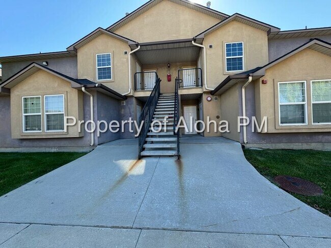 Photo - 1043 W Pine Ave House
