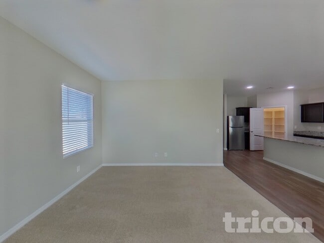 Photo - 37123 W Capri Ave