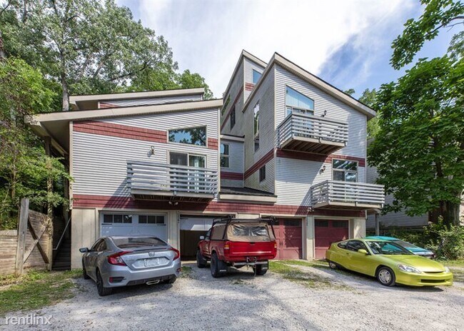 1556B Jones Dr-#1