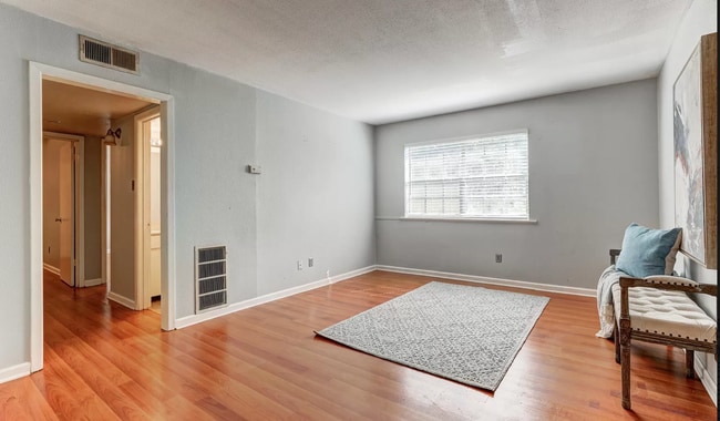 Photo - 3121 Johnston St Unit 235