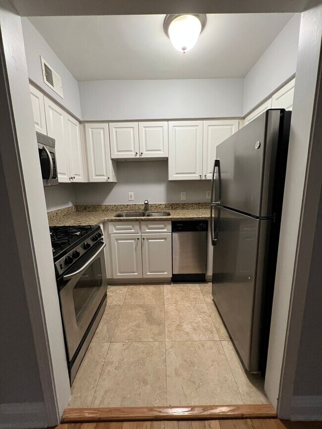 Photo - Quiet and Comfortable Condo in Sandy Springs! Unit E-9