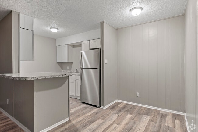 1HAB, 1BA - 650SF (1/1A) - Comedor - Magnolia Garden