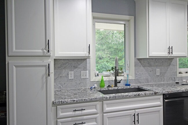 Photo - Beautifully updated 'Tonka rental available! 3 beds 2 baths in Royal Hills!