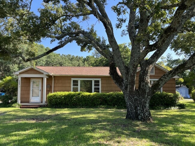 Photo - 3205 Bridges St Casa