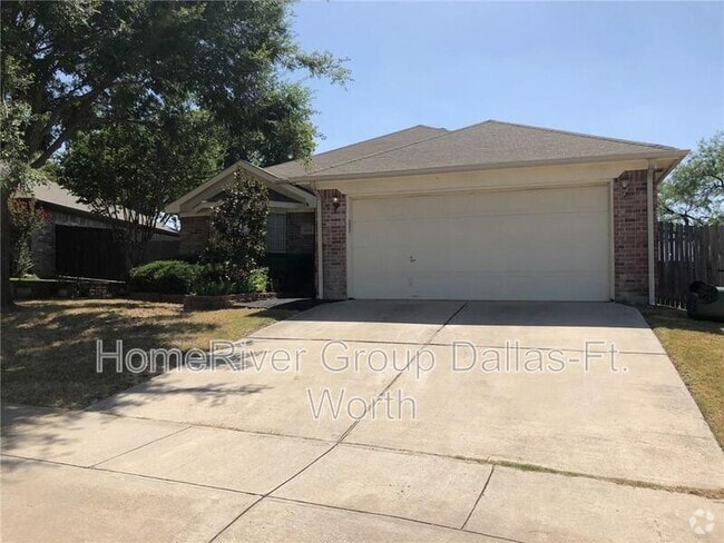 Building Photo - 6108 Twin Maple Dr Rental