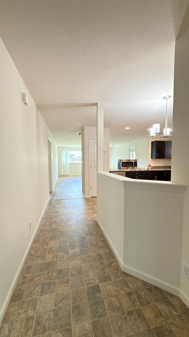 Photo - Spacious 3 Bed 2 Bath w/office