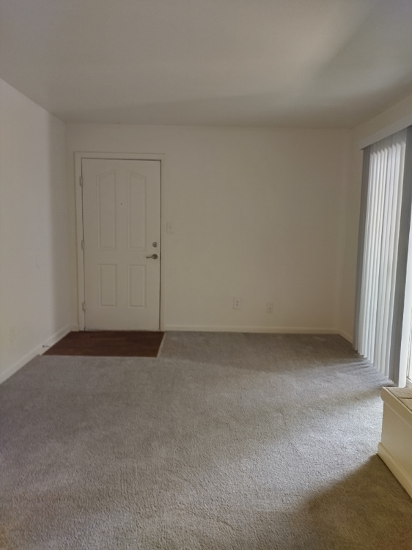 Building Photo - 600 Reusens Rd Rental