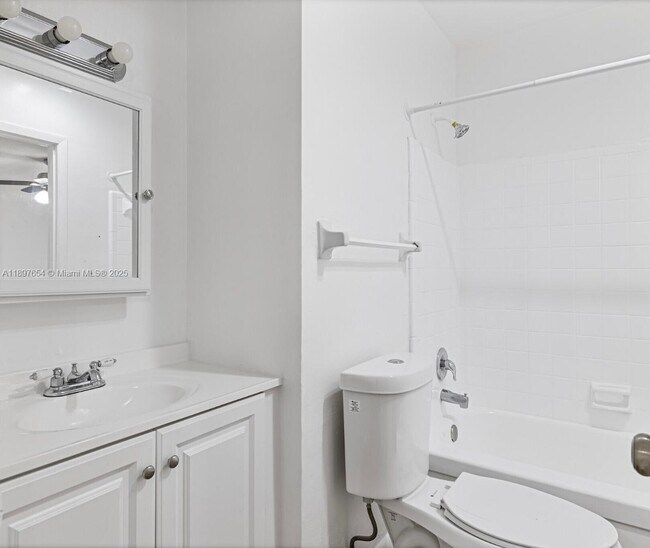 Photo - 5990 NE 18th Ave Unit 505