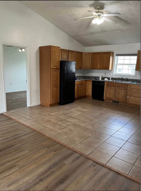 Photo - 107 Ellistown Rd