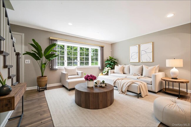 Photo - 12 Valley Cir