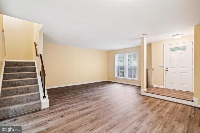 Photo - 2970 Schubert Dr