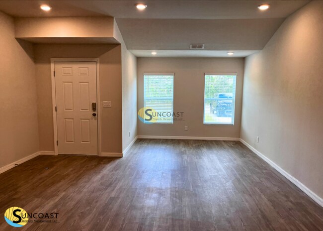 Photo - 391 Greenbriar Blvd