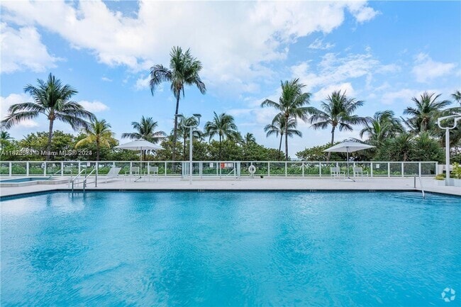 Building Photo - 10185 Collins Ave Rental